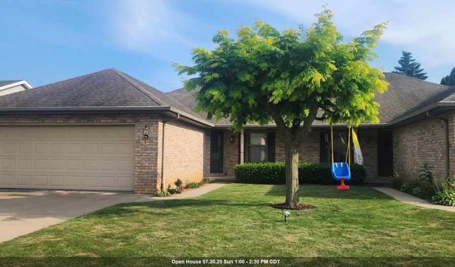 2921 W CREEK VALLEY Ln, Appleton, WI 54914 - 2 Beds, 2 Bath