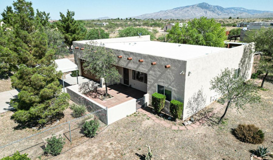 3138 W Green Park Dr, Benson, AZ 85602 - 3 Beds, 2 Bath