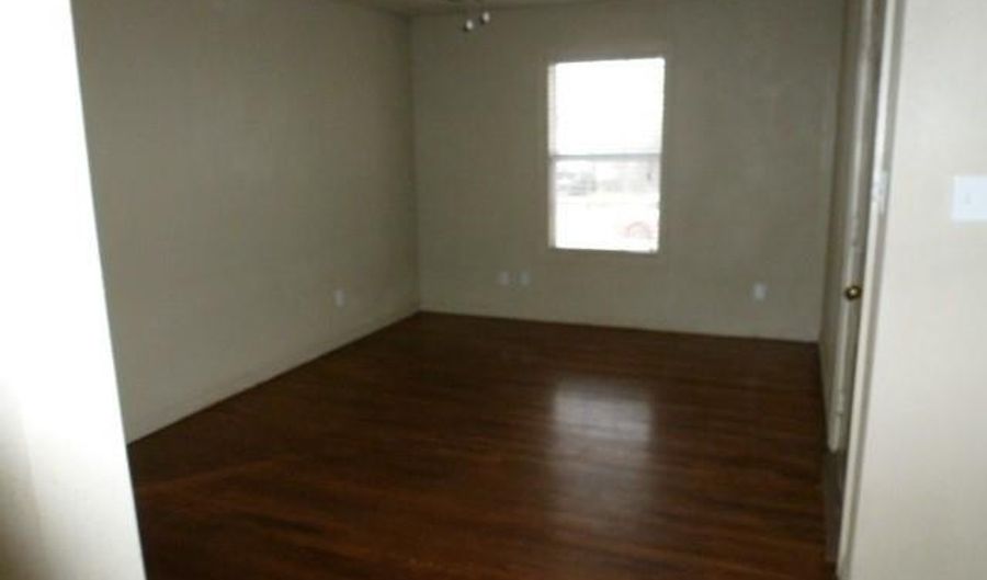 1325 Marshall St, Abilene, TX 79605 - 2 Beds, 1 Bath