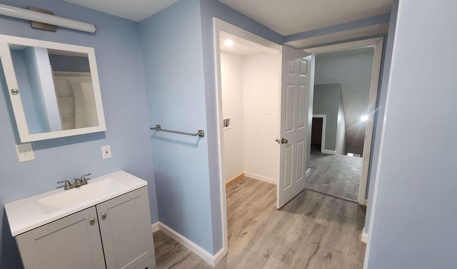 14 Highland Ave, Augusta, ME 04330 - 4 Beds, 2 Bath