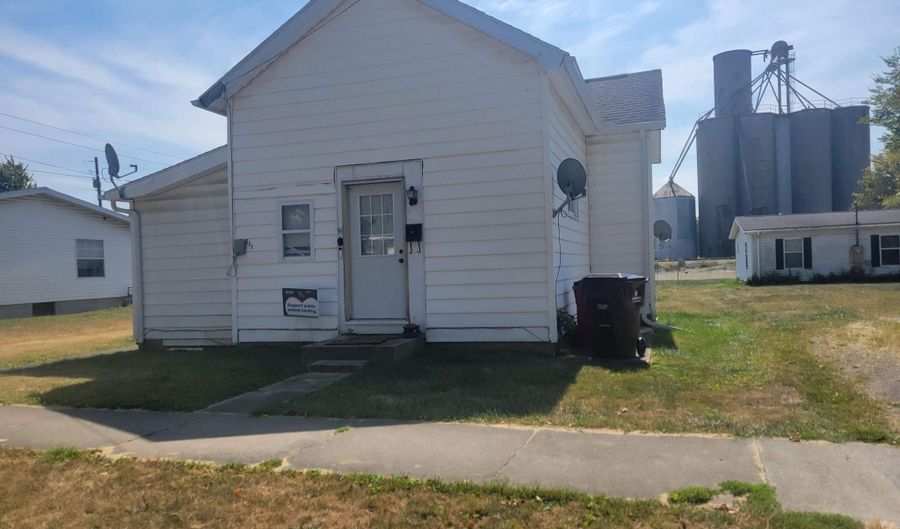 211 W Buckeye Ave, Ada, OH 45810 - 4 Beds, 2 Bath