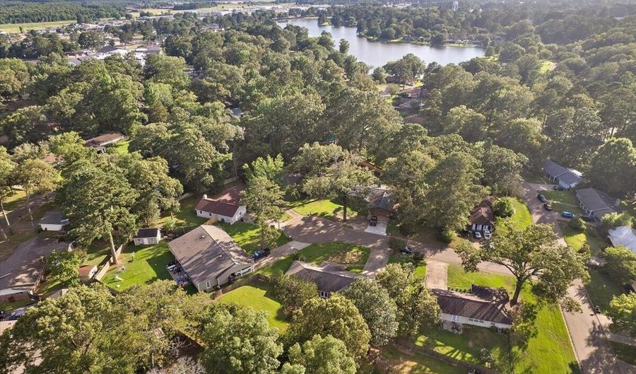 30 Fox Glen Cv, Brandon, MS 39042 - 3 Beds, 2 Bath