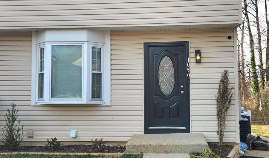 1050 BRIGHTLEAF Dr, Arnold, MD 21012 - 3 Beds, 2 Bath