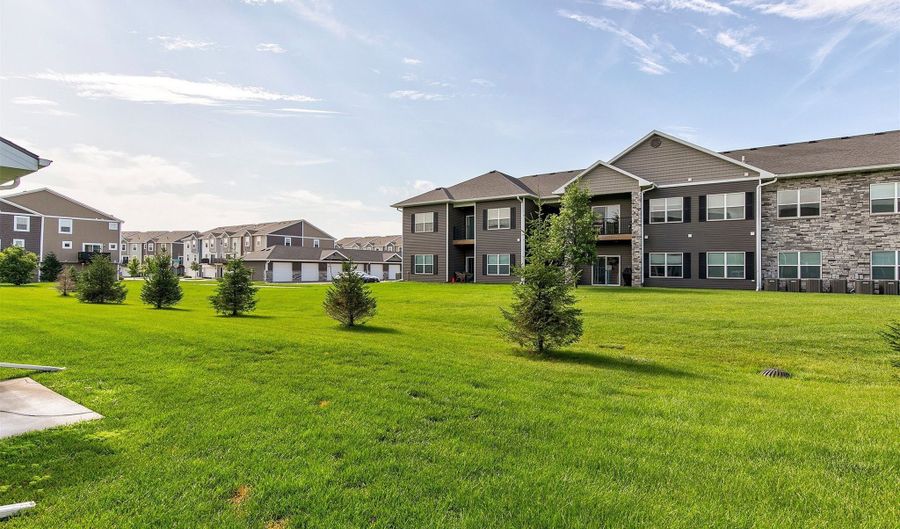 2817 NW Lois Ln, Ankeny, IA 50023 - 3 Beds, 3 Bath