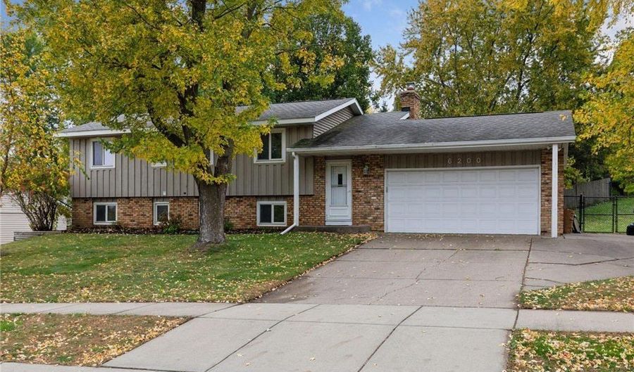 6200 132nd Way, Apple Valley, MN 55124 - 4 Beds, 2 Bath