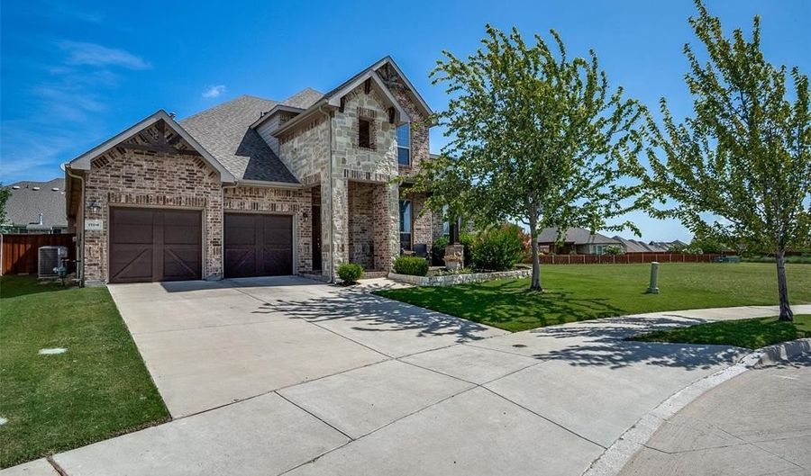 15100 Roderick Rd, Aledo, TX 76008 - 4 Beds, 3 Bath
