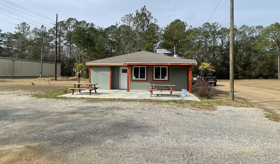 16925 Highway 63, Moss Point, MS 39562 - 0 Beds, 2 Bath