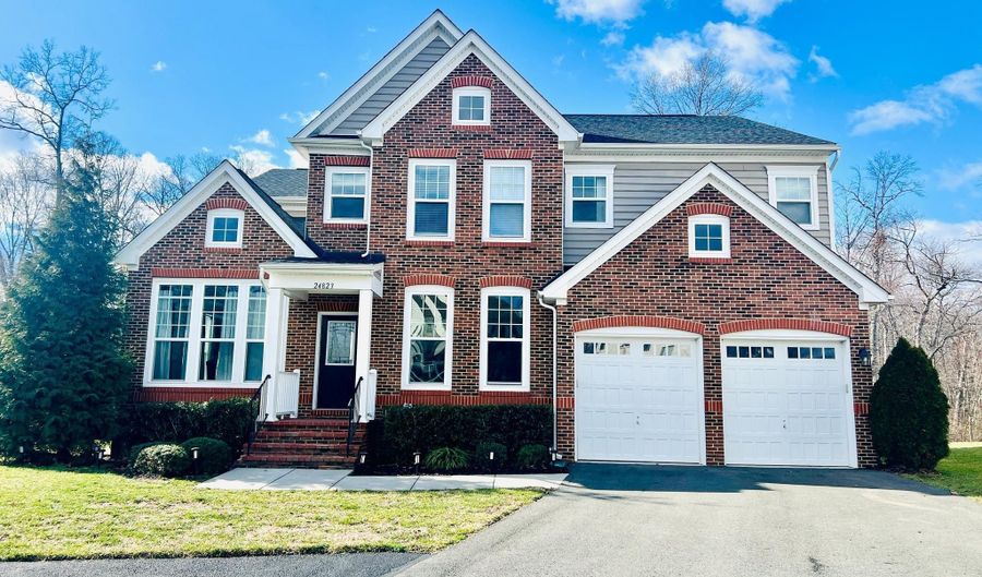 24823 BARRINGTON GROVE Ct, Aldie, VA 20105 - 6 Beds, 5 Bath
