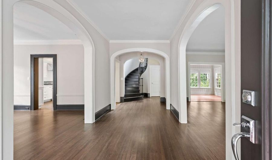 1337 Briarcliff Rd NE, Atlanta, GA 30306 - 5 Beds, 4 Bath