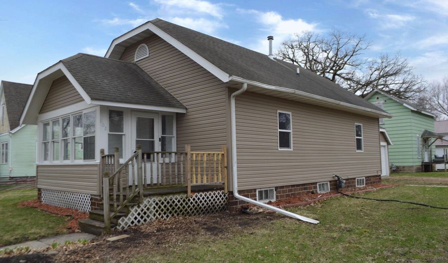 602 S Jones St, Algona, IA 50511 - 2 Beds, 1 Bath