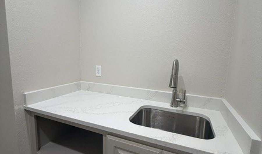 6999 Nikhil Ln, Abilene, TX 79606 - 3 Beds, 2 Bath