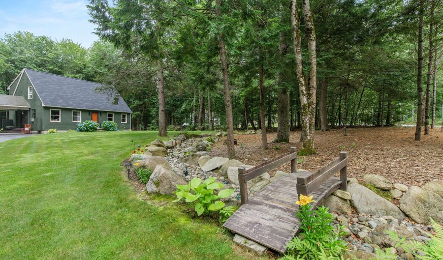 37 Birch Forest Dr, Standish, ME 04084 - 3 Beds, 2 Bath