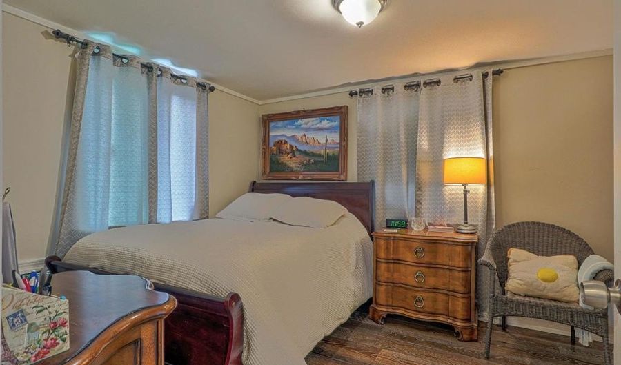 123 N Hayden Dr, Escondido, CA 92027 - 1 Beds, 1 Bath