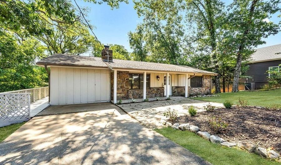 76 Overton Dr, Bella Vista, AR 72714 - 3 Beds, 2 Bath