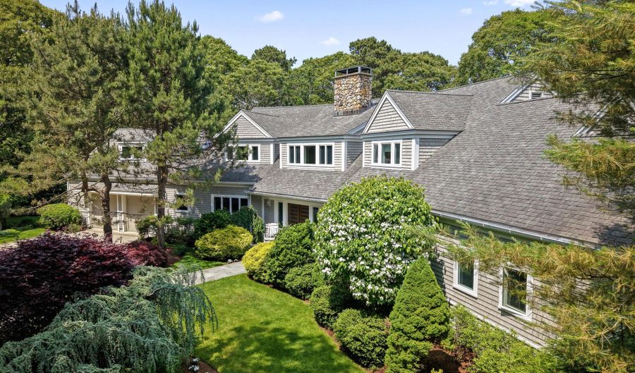 476 Baxter Neck Rd, Barnstable, MA 02630 - 4 Beds, 4 Bath