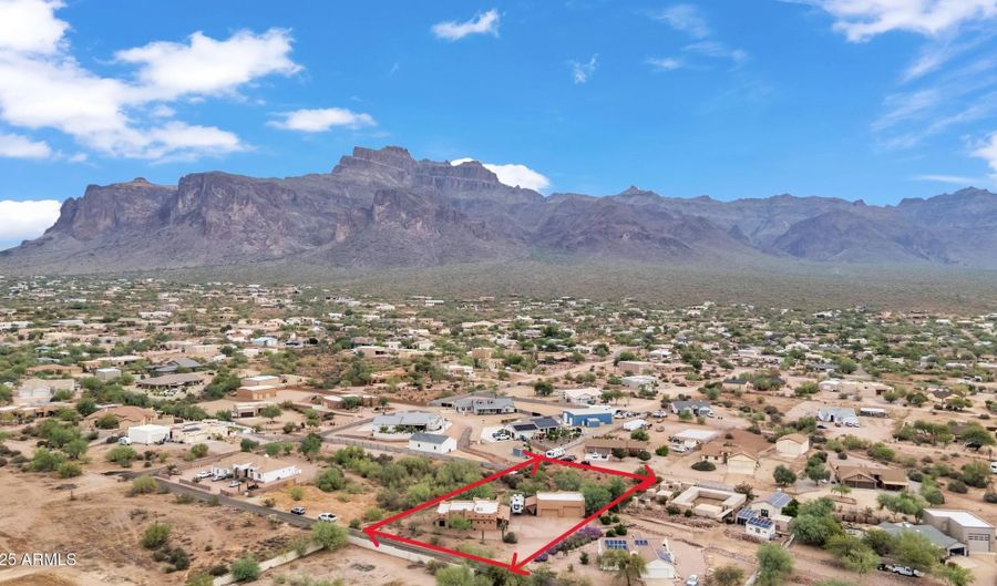 613 S VAL VISTA Rd, Apache Junction, AZ 85119 - 3 Beds, 2 Bath