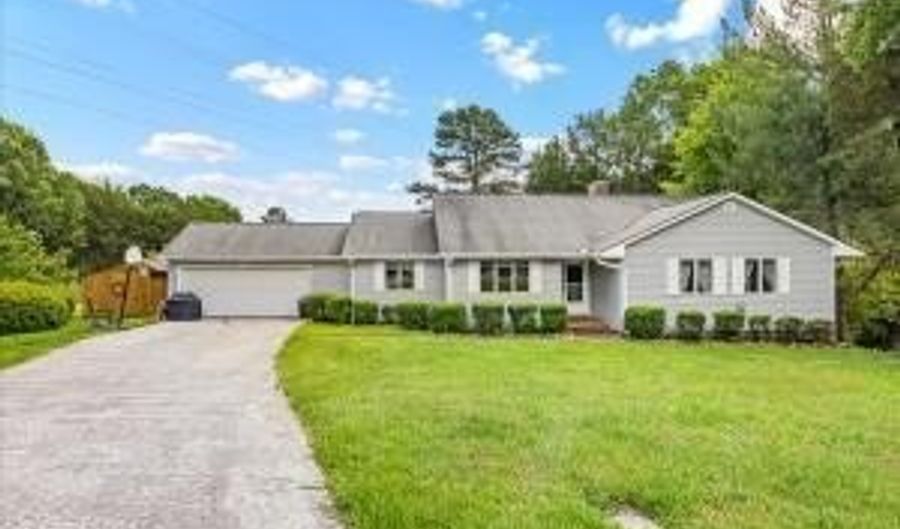 2522 Cindy St, Athens, TN 37303 - 3 Beds, 2 Bath