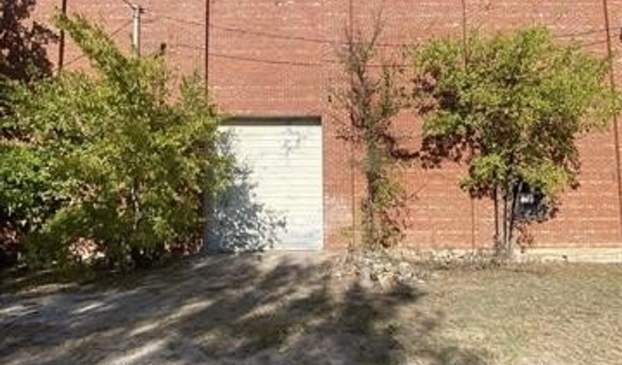 305 B St SE, Ardmore, OK 73401 - 0 Beds, 0 Bath