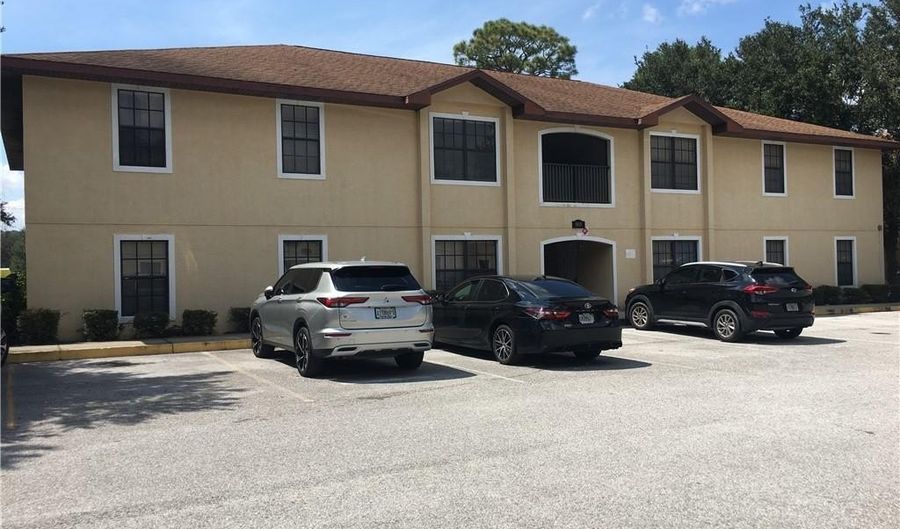 165 W Amusing Way, Avon Park, FL 33825 - 2 Beds, 3 Bath