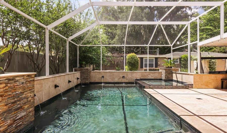 808 PUTNAM Ave, Orlando, FL 32804 - 5 Beds, 4 Bath