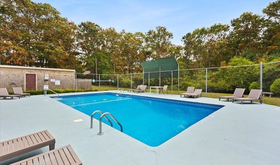 84 Roundhouse Rd, Bourne, MA 02532 - 2 Beds, 2 Bath