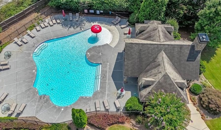 633 Wexford Ct, Acworth, GA 30102 - 5 Beds, 3 Bath