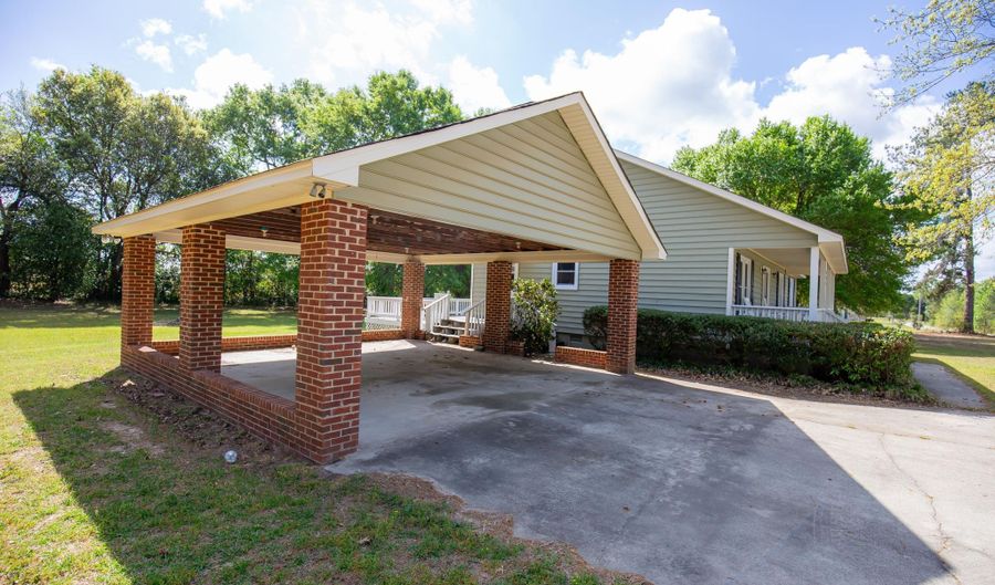 145 N Clemson Dr, Barnwell, SC 29812 - 3 Beds, 2 Bath