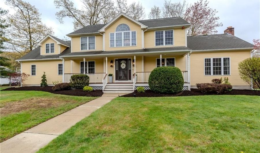 1 Princess Pine Rd, Lincoln, RI 02865 - 4 Beds, 3 Bath