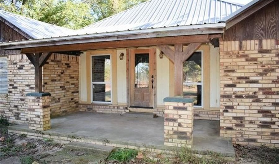 412098 E 1920 Rd, Antlers, OK 74523 - 4 Beds, 2 Bath