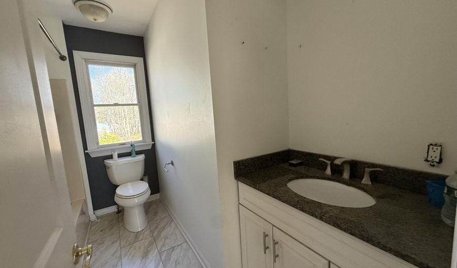 605 Farrelly Ave, Bayville, NJ 08721 - 5 Beds, 3 Bath