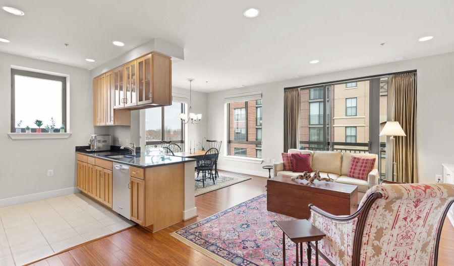 1200 N HARTFORD St 601, Arlington, VA 22201 - 3 Beds, 2 Bath