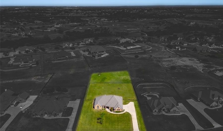 131 Condor Vw, Weatherford, TX 76087 - 5 Beds, 3 Bath