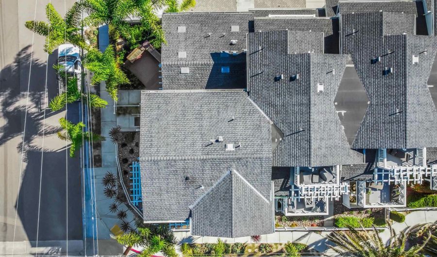 3301 Lincoln St, Carlsbad, CA 92008 - 4 Beds, 4 Bath