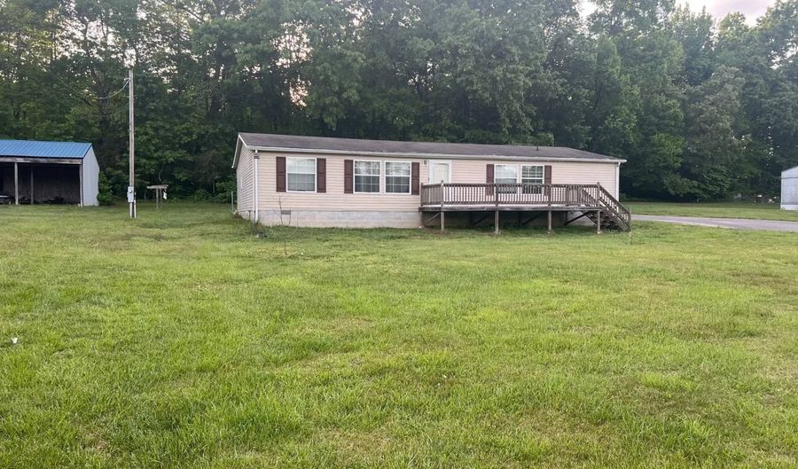 905 Division Rd, Albany, KY 42602 - 3 Beds, 2 Bath