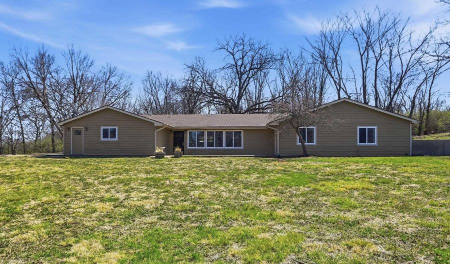9540 SW Hodges Rd, Auburn, KS 66402 - 3 Beds, 2 Bath