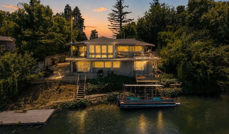 3317 Riverside Dr, Anderson, CA 96007 - 3 Beds, 3 Bath