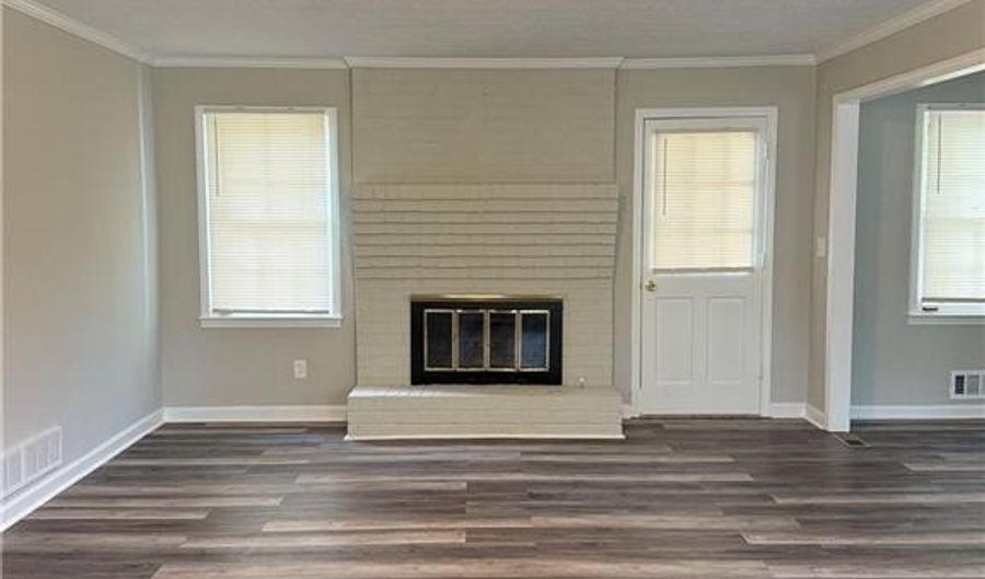 3990 HIGHWAY 92, Acworth, GA 30102 - 3 Beds, 2 Bath