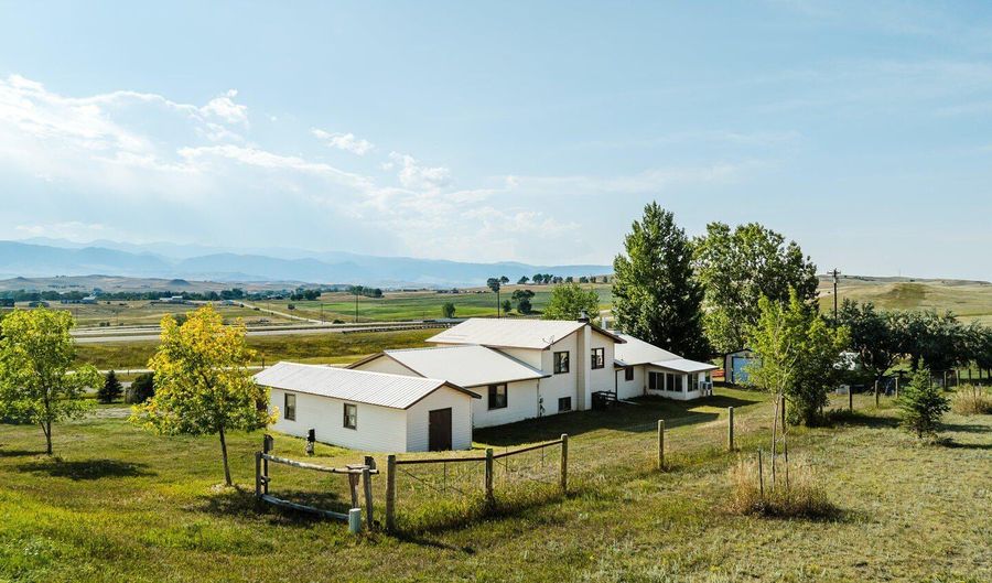 45 Camino Vista Montana, Buffalo, WY 82834 - 3 Beds, 2 Bath
