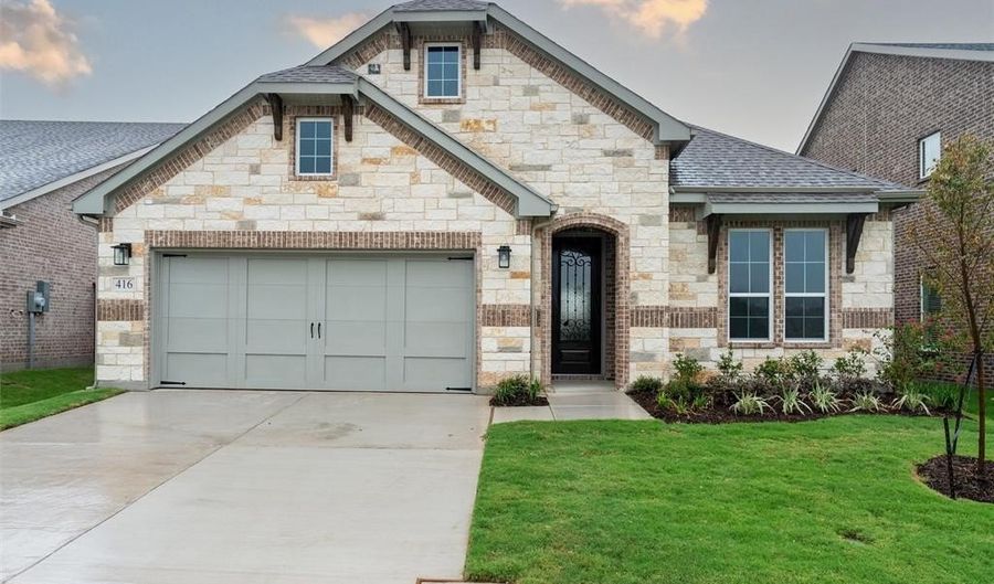 416 Pickett Creek Dr, Aledo, TX 76008 - 3 Beds, 2 Bath