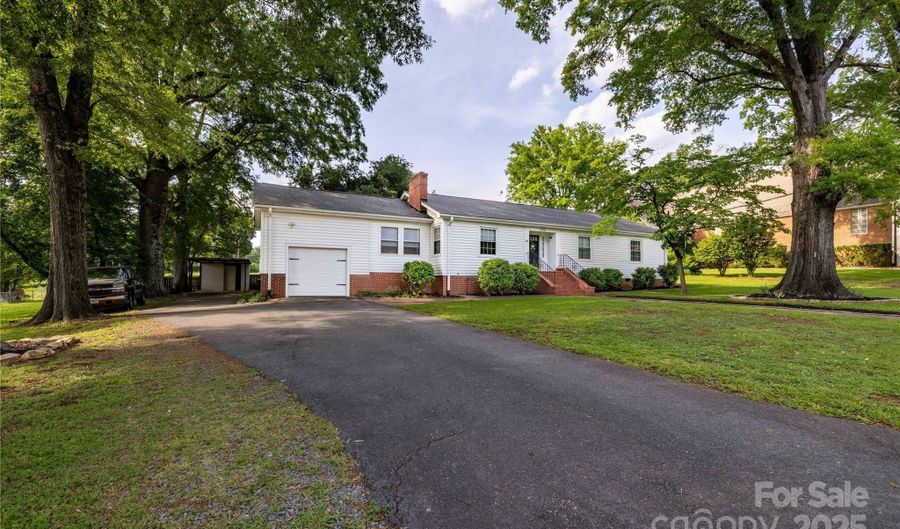 80 Pine St, Badin, NC 28009 - 4 Beds, 3 Bath