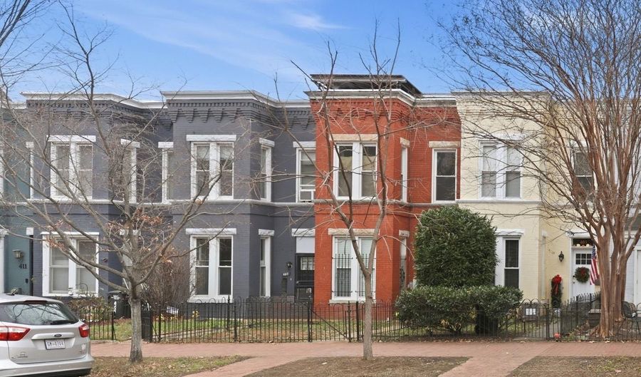 405 12TH St NE, Washington, DC 20002 - 3 Beds, 2 Bath