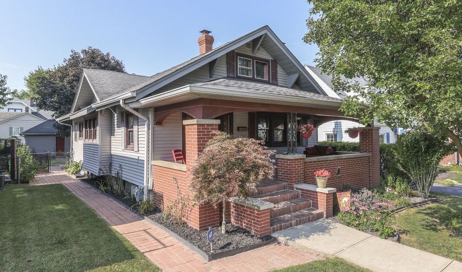 1005 Main St, Beech Grove, IN 46107 - 4 Beds, 2 Bath