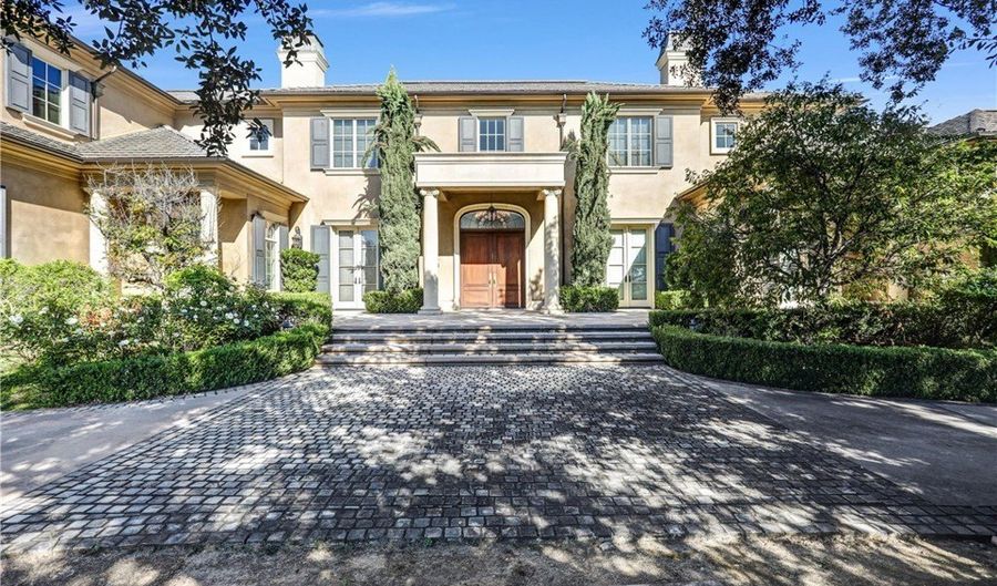 729 Anoakia, Arcadia, CA 91006 - 6 Beds, 9 Bath