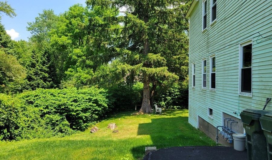 85 Boyce St 2, Auburn, MA 01501 - 2 Beds, 1 Bath