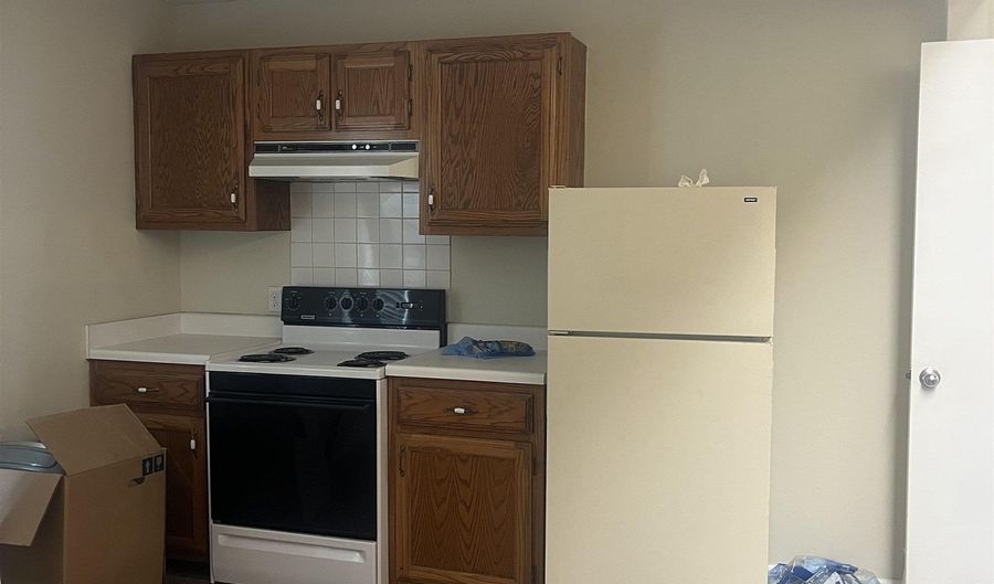 2851 SHEBLY Ave, Bartlett, TN 38134 - 5 Beds, 2 Bath