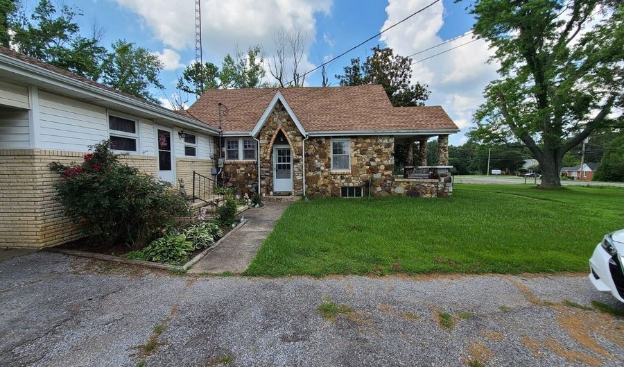 509 Radio Rd, Almo, KY 42020 - 3 Beds, 2 Bath