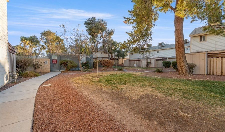 4770 Topaz St 81, Las Vegas, NV 89121 - 1 Beds, 1 Bath