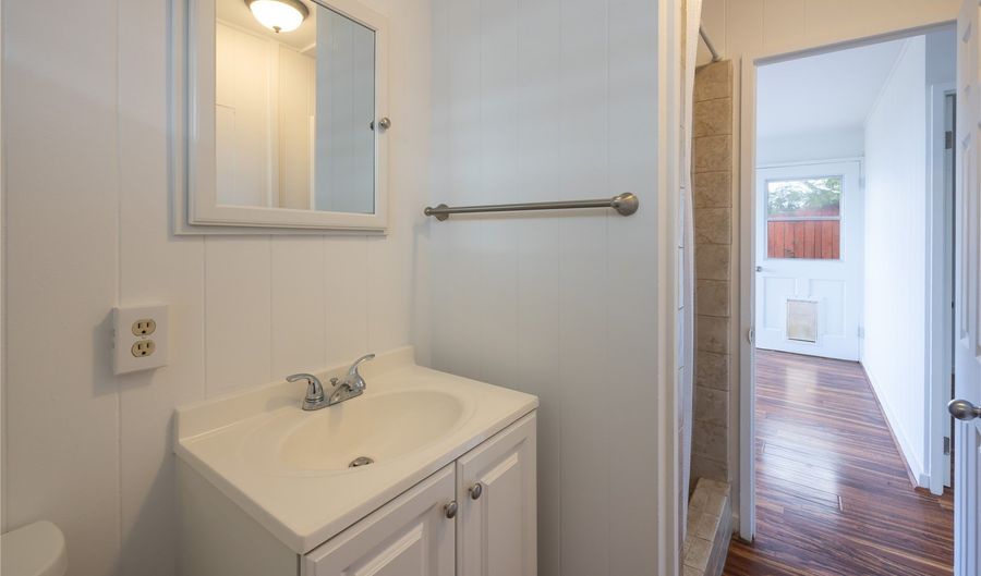 45-138 Kokokahi Pl, Kaneohe, HI 96744 - 5 Beds, 3 Bath