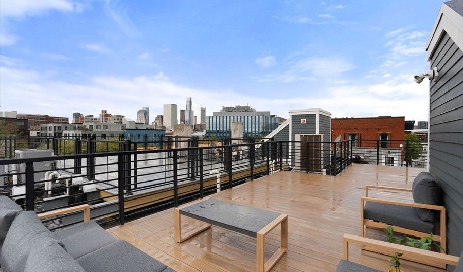 111 B St 8, Boston, MA 02127 - 3 Beds, 3 Bath