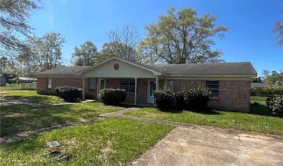 203 N Bouler Ave, Bay Minette, AL 36507 - 2 Beds, 2 Bath